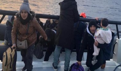 Muğla’da Yunanistan’ın Ölüme Terk Ettiği 32 Göçmen Kurtarıldı